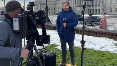Der damalige ARD-Korrespondent Torsten Teichmann vor dem Kongress in Washington. | Bild: BR/privat