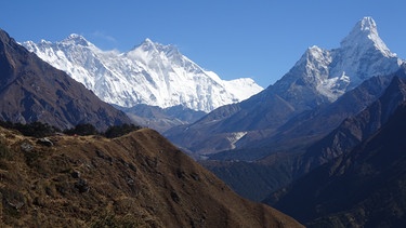 Fünftausender in Nepal mit grandioser Aussicht  | Bild: BR; Manfred Wöll