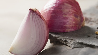 Zwiebel | Bild: picture alliance/VisualEyze