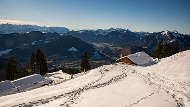 Blick ins Tal vom Anstieg zum Hochgernhaus | Bild: BR / Nina Schlesener