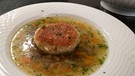 Rindssuppe mit gebackenen Semmelknödeln von Margit Graf | Bild: BR
