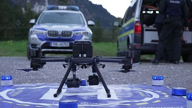 Drohnen, KI und Rechenpower - Kann moderne Technik die Suche nach Vermissten revolutionieren? | Bild: Johannes Hofmann/BR.de